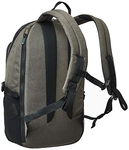 AmazonBasics - Mochila para las clases para portátiles de hasta 38 cm, verde