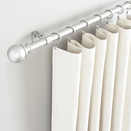 AmazonBasics - Set de 7 anillas con pinzas para cortinas, 2,54 cm, Níquel