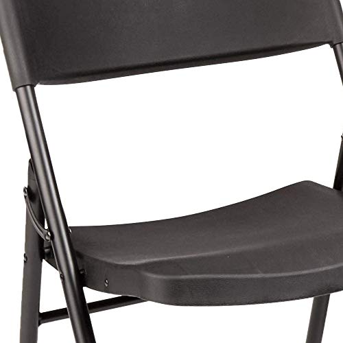 AmazonBasics - Silla de plástico plegable, capacidad de 157,5 kg, negro, set de 2