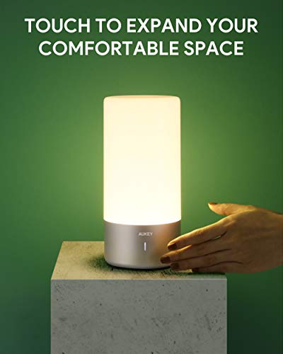 AUKEY Lámpara de Mesa, Regulable Lámpara de Noche de Atmósfera con Sensor de Tacto, Lámpara de Tabla de Decoración con Modo RGB y Luz Blanca Caliente, 256 Luces de Color AUKEY Lámpara de Mesa, Regulable Lámpara de Noche de Atmósfera con Sensor de Tacto, Lámpara de Tabla de Decoración con Modo RGB y Luz Blanca Caliente, 256 Luces de Color