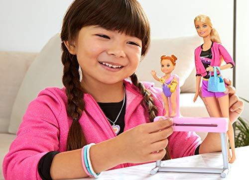 Barbie Quieo Ser Gimnasta artística - Muñeca rubia con niña y accesorios (Mattel FXP39)