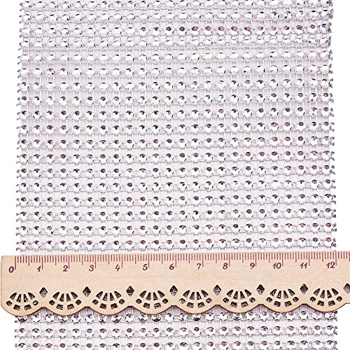 BENECREAT 9.14m Diamante espumoso Brillante Rollo de Cinta de Malla de Diamantes de Imitacion para Manualidades, Decoraciones para Eventos, Pastel de Bodas, Cumpleanos, 12cm, 24 Fila (Plata)