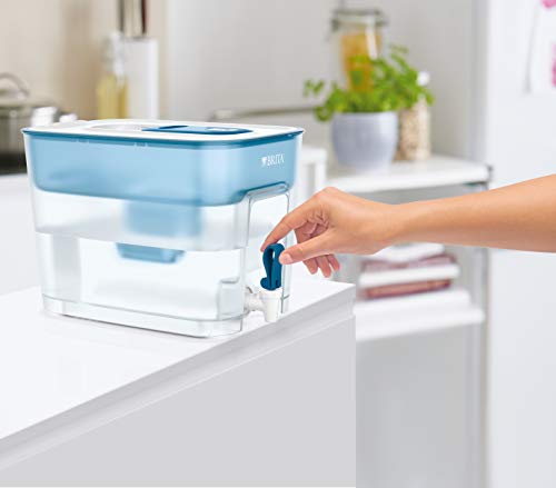 BRITA depósito Flow – Dispensador de Agua Filtrada con 1 cartucho MAXTRA+, Filtro de agua BRITA que reduce la cal y el cloro, Agua filtrada para un sabor óptimo, 8.2L