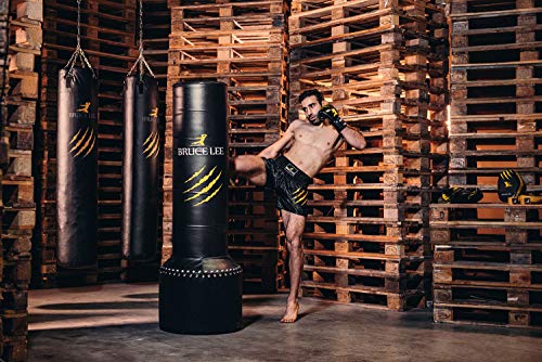 Bruce Lee Boxing Free Standing Heavy Bruce Lee Signature Suelo/Saco de Boxeo de pie con Base/Kickboxing-Equipo de Entrenamiento de Artes Marciales Mixtas, Unisex, Negro, One Size Fits All Bruce Lee Boxing Free Standing Heavy Bruce Lee Signature Suelo/Saco de Boxeo de pie con Base/Kickboxing-Equipo de Entrenamiento de Artes Marciales Mixtas, Unisex, Negro, One Size Fits All