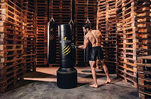 Bruce Lee Boxing Free Standing Heavy Bruce Lee Signature Suelo/Saco de Boxeo de pie con Base/Kickboxing-Equipo de Entrenamiento de Artes Marciales Mixtas, Unisex, Negro, One Size Fits All Bruce Lee Boxing Free Standing Heavy Bruce Lee Signature Suelo/Saco de Boxeo de pie con Base/Kickboxing-Equipo de Entrenamiento de Artes Marciales Mixtas, Unisex, Negro, One Size Fits All