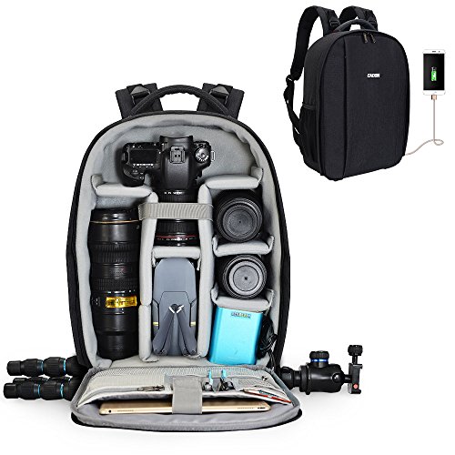 CADeN Mochila Camara Reflex - con Cubierta para Lluvia y Puerto USB Puede acomodar 2 cámaras 5 Lentes 1 trípode y Otros Accesorios fotográficas para Canon Nikon Sony CADeN Mochila Camara Reflex - con Cubierta para Lluvia y Puerto USB Puede acomodar 2 cámaras 5 Lentes 1 trípode y Otros Accesorios fotográficas para Canon Nikon Sony