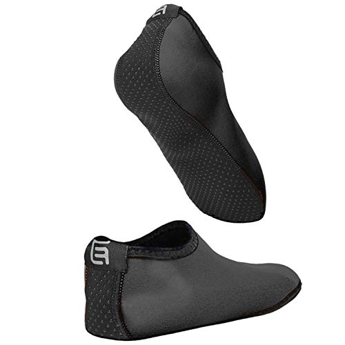 Calcetines de Agua para Mujeres – Extra Cómodos – Protege contra la Arena, Agua fría/Caliente, UV, Rocas/guijarros – Calzado fácil para Nadar, Voleibol de Playa, Snorkel, Vela, Surf, Yoga, Caminar Calcetines de Agua para Mujeres – Extra Cómodos – Protege contra la Arena, Agua fría/Caliente, UV, Rocas/guijarros – Calzado fácil para Nadar, Voleibol de Playa, Snorkel, Vela, Surf, Yoga, Caminar