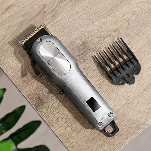 Cecotec CortapelosBamba PrecisionCare Pro Clipper Titanium Go.Batería de litio, cuchillas de acero inoxidable,autonomía hasta 4 horas, 8 peines,cortes desde 1,5-25 mm, uso con y sin cable