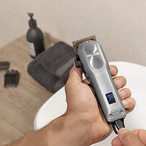 Cecotec CortapelosBamba PrecisionCare Pro Clipper Titanium Go.Batería de litio, cuchillas de acero inoxidable,autonomía hasta 4 horas, 8 peines,cortes desde 1,5-25 mm, uso con y sin cable