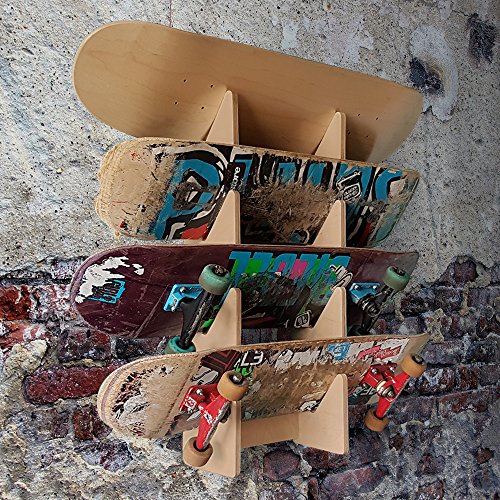 Estante de pared para skateboards