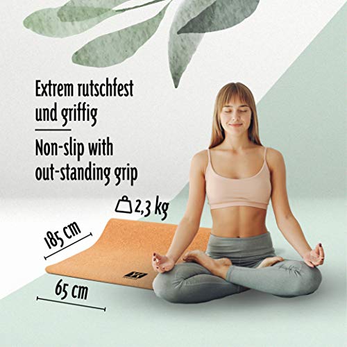 Esterilla antideslizante premium para yoga, incluye una práctica correa de transporte. Hecha de corcho y caucho natural y de fácil cuidado. Materiales 100% naturales y ecológicos. A PUNTO para el YOGA Esterilla antideslizante premium para yoga, incluye una práctica correa de transporte. Hecha de corcho y caucho natural y de fácil cuidado. Materiales 100% naturales y ecológicos. A PUNTO para el YOGA