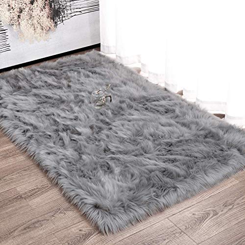 Falso Piel de carnero Vellón Alfombra,HEQUN Elegante De Pelo Largo Mullida Excelente piel Sintética de calidad Alfombra de Lana (Gris, 80 X 180 CM) Falso Piel de carnero Vellón Alfombra,HEQUN Elegante De Pelo Largo Mullida Excelente piel Sintética de calidad Alfombra de Lana (Gris, 80 X 180 CM)