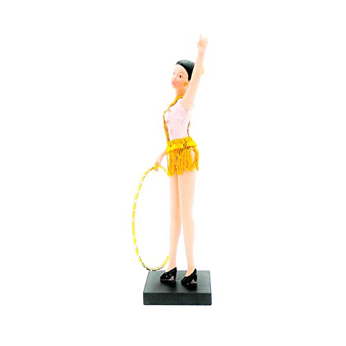 Folk Artesanía Muñeca de colección de Porcelana de 28 cm., Exclusiva edición Gimnasia rítmica con aro, Fabricada en España Muñecas. (Oro) Folk Artesanía Muñeca de colección de Porcelana de 28 cm., Exclusiva edición Gimnasia rítmica con aro, Fabricada en España Muñecas. (Oro)