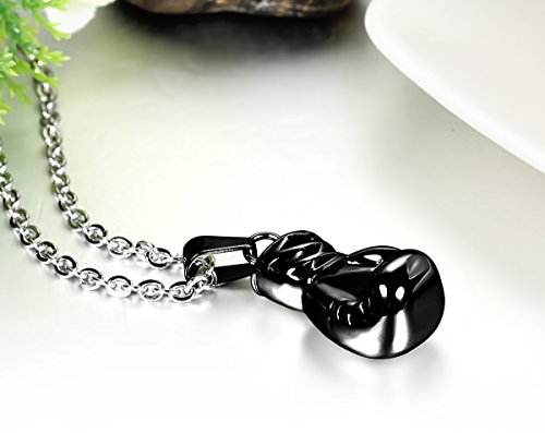 JewelryWe Collar para Hombre, Acero Inoxidable Golden para Hombre Guantes de Boxeo Colgante Collares Motorista de Carreras con 55,88 cm Cadena, Plateado y Negro Dorado,Regalos para Navidad Cumpleaños JewelryWe Collar para Hombre, Acero Inoxidable Golden para Hombre Guantes de Boxeo Colgante Collares Motorista de Carreras con 55,88 cm Cadena, Plateado y Negro Dorado,Regalos para Navidad Cumpleaños