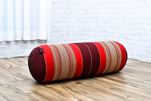 Leewadee Yoga Bolster Grande – Almohadilla tailandesa de kapok ecológico y Hecha a Mano, cojín Alargado para Pilates, 65 x 25 x 25 cm, Rojo
