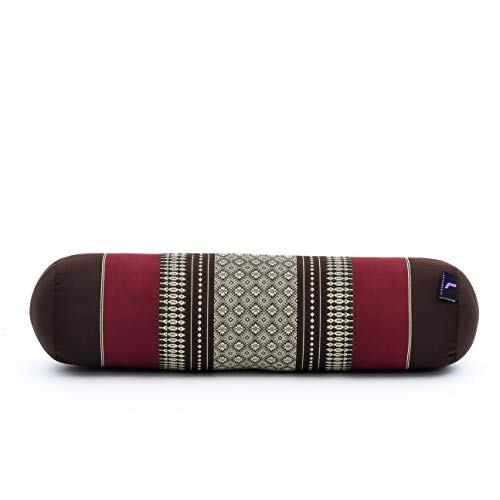 Leewadee Yoga Bolster pequeño – Cojín Alargado para Pilates y meditación, reposacabezas Hecho a Mano de kapok ecológico, 55 x 15 x 15 cm, marrón Rojo Leewadee Yoga Bolster pequeño – Cojín Alargado para Pilates y meditación, reposacabezas Hecho a Mano de kapok ecológico, 55 x 15 x 15 cm, marrón Rojo