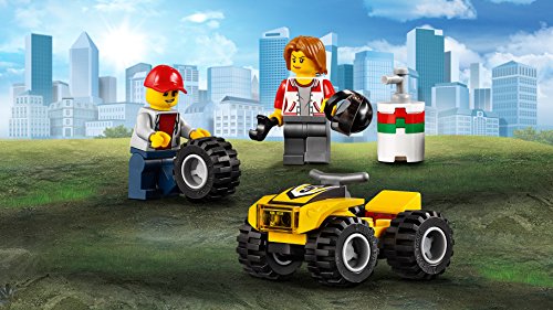 LEGO City Great Vehicles - Todoterreno del equipo de carreras, divertido set de construcción con dos quads y una camioneta con remolque (60148)