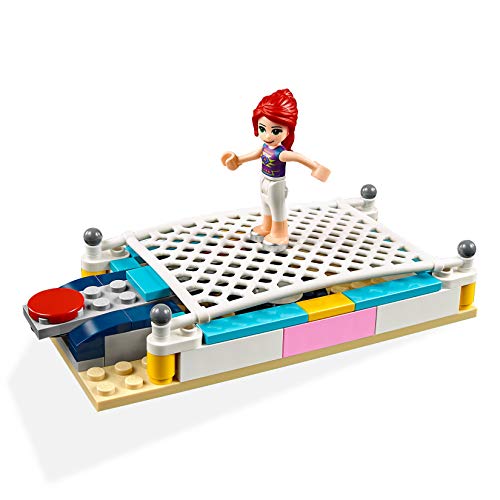 LEGO Friends - Exhibición de Gimnasia de Stephanie Nuevo set de construcción de Gimnasio de Juguete con Pistas para Practicar Varios Deportes (41372)
