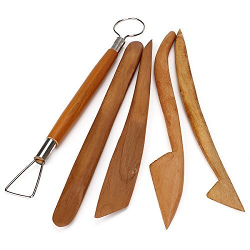 Lote de herramientas para las manualidades con arcilla. 5 piezas de madera natural barnizada. Lote de herramientas para las manualidades con arcilla. 5 piezas de madera natural barnizada.