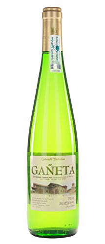 Lote Gourmet de Productos Vascos Premium - Basque Deli - 6 Productos (Txakoli, Txistorra, Queso Ahumado Idiazabal, Bonito del Norte, Anchoas del Cantábrico y Guindillas de Ibarra) Lote Gourmet de Productos Vascos Premium - Basque Deli - 6 Productos (Txakoli, Txistorra, Queso Ahumado Idiazabal, Bonito del Norte, Anchoas del Cantábrico y Guindillas de Ibarra)