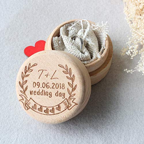 Max345Gall Caja de Anillos de Boda con Iniciales Personalizadas, Caja de Madera rústica, Accesorio Portador de Anillos, Caja de Calentamiento de Anillos Redonda, Regalo de Boda, Soporte para Anillo