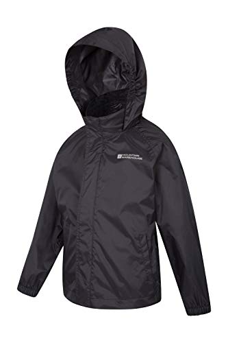 Mountain Warehouse Chaqueta Pakka para niños - Chubasquero y Cortavientos Transpirable, Repelente al Agua, con 2 Bolsillos y Plegable - Ideal para excursiones y Paseos Negro 5-6 Años