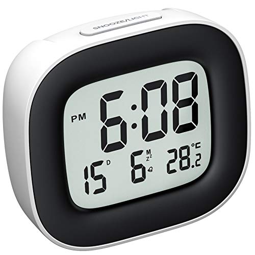 Mpow Reloj Despertador Digital con Luz de Noche, Reloj de Viaje con Pilas, Zumbador Alarma, Fecha, Temperatura, Función Snooze, 12/24 Horas, Fácil de Llevar, para Dormitorio Oficina Viaje