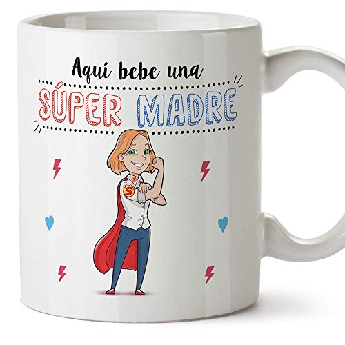 MUGFFINS Tazas Mama para Madres - AQUÍ Bebe UNA Super Madre - Taza Desayuno Original 350 ml - Idea Regalo para el día de la Madre MUGFFINS Tazas Mama para Madres - AQUÍ Bebe UNA Super Madre - Taza Desayuno Original 350 ml - Idea Regalo para el día de la Madre