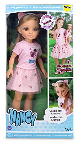 Nancy Un Día con Arantxa - Muñeca oficial de la influencer Arantxa, recomendado a partir de 3 años (Famosa 700015033) Nancy Un Día con Arantxa - Muñeca oficial de la influencer Arantxa, recomendado a partir de 3 años (Famosa 700015033)