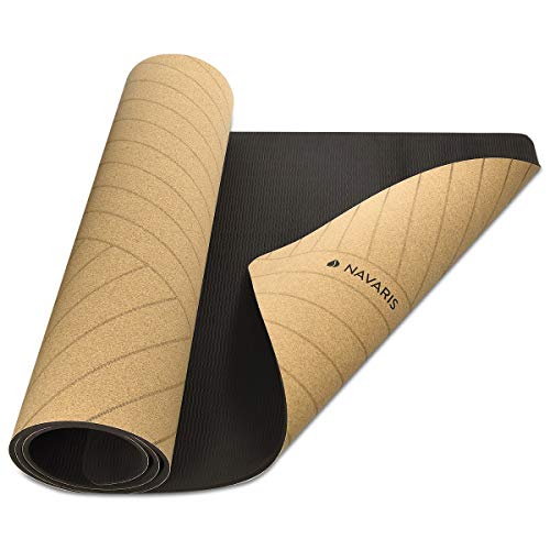 Navaris Esterilla de Yoga de Corcho Antideslizante - Alfombra para Entrenamiento de Gimnasia - Colchoneta de 183 x 61 x 0.5CM con Correa de Transporte