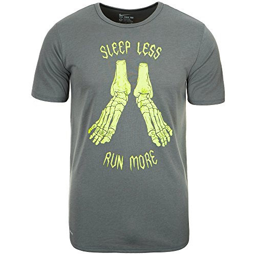 Nike Camiseta de manga corta para hombre, diseño con texto en inglés "Run Less Run More", color gris Nike Camiseta de manga corta para hombre, diseño con texto en inglés "Run Less Run More", color gris