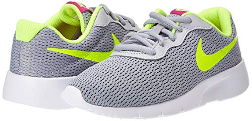 Nike Tanjun (Gs), Zapatillas de Cross Unisex Niños, Gris (Wolf Grey/Volt-Rush Pink 022), 22 EU