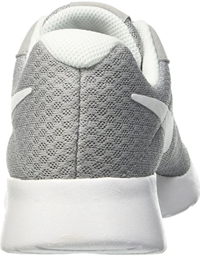 Nike Tanjun, Zapatillas de Running para Mujer, Gris (Wolf Grey/White), 40 EU