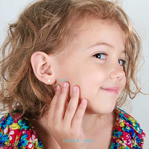 Pendientes para Bebés y Niñas de Perlas Blancas Redondas con Tuerca Especial de Tornillo SECRET & YOU - Disponibles en Oro de 18 Kilates o en Plata de ley de 925 milésimas Pendientes para Bebés y Niñas de Perlas Blancas Redondas con Tuerca Especial de Tornillo SECRET & YOU - Disponibles en Oro de 18 Kilates o en Plata de ley de 925 milésimas