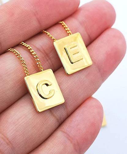 Qier Collar De Mujer,Exquisita Cadena Chapada En Oro De 18 Quilates, Golden Square 26 Letras Inglesas Colgante De Joyería, Simple Y Elegante Accesorio De Moda Love Gift, Q