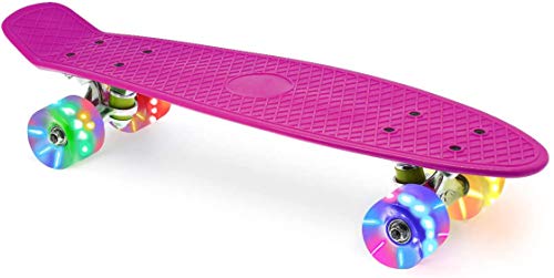 Skevic Skateboard 55cm/22inch para Principiantes Adultos y Niños, Mini Cruiser Retro Skateboard con All-in-One Skate T-Tool, Skateboard con 4 LED PU Ruedas (Rosa)