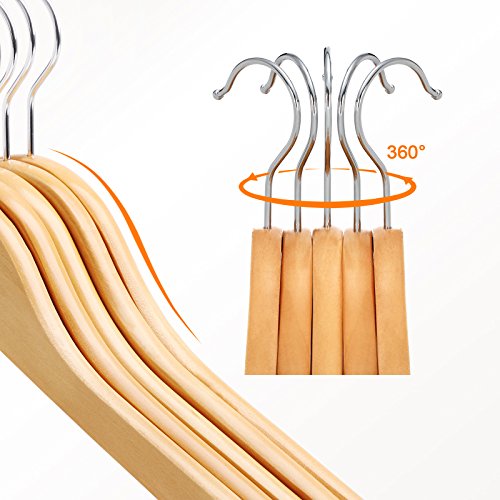 SONGMICS Set de 20 Perchas de Madera de arce Multifuncionales con Barra para Pantalones, Gancho Giratorio a 360°, Gancho Cromado Muescas, Color Natural CRW001-20