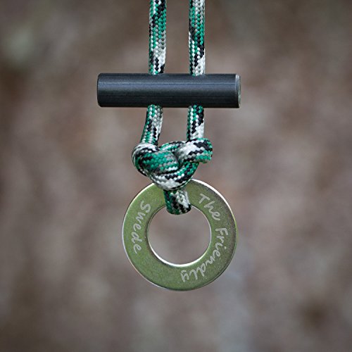 The Friendly Swede Collar de Paracord con Iniciador de Fuego - GARANTÍA DE por Vida (Verde Militar)