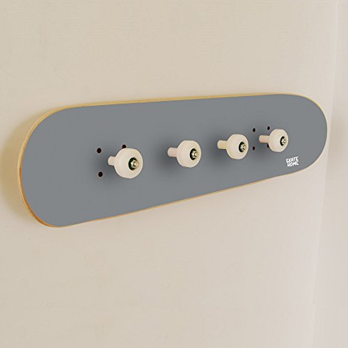 Un Perchero Muy Original para un Skater, Gris Un Perchero Muy Original para un Skater, Gris