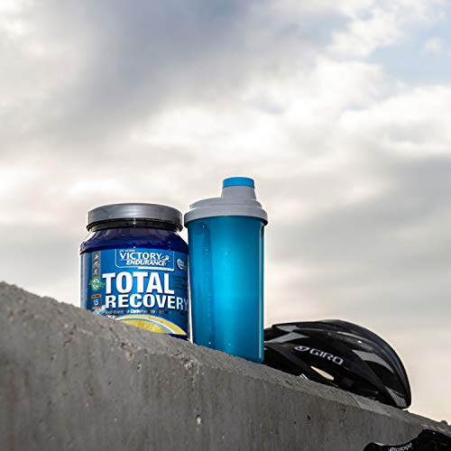 Victory Endurance Total Recovery. Maximiza la recuperación después del entrenamiento. Enriquecido con electrolitos y vitaminas. Sabor Plátano (750 g) Victory Endurance Total Recovery. Maximiza la recuperación después del entrenamiento. Enriquecido con electrolitos y vitaminas. Sabor Plátano (750 g)