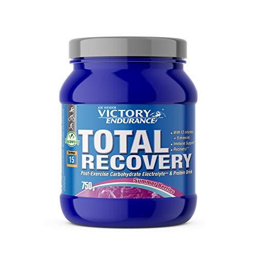 Victory Endurance Total Recovery. Maximiza la recuperación después del entrenamiento. Enriquecido con electrolitos y vitaminas. Sabor Summer Berries (750 g) Victory Endurance Total Recovery. Maximiza la recuperación después del entrenamiento. Enriquecido con electrolitos y vitaminas. Sabor Summer Berries (750 g)