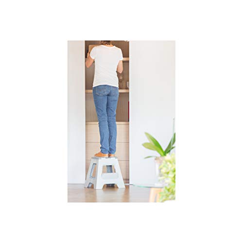Vigar Taburete Plegable Compact Color Gris de 40 cm de Altura y Peldaño Doble Vigar Taburete Plegable Compact Color Gris de 40 cm de Altura y Peldaño Doble