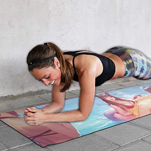VOROY Esterilla de yoga para niñas, con diseño de anime L-O-L antideslizante y bolsa de malla de yoga para yoga, uso en el hogar, accesorios deportivos 61 x 180 cm
