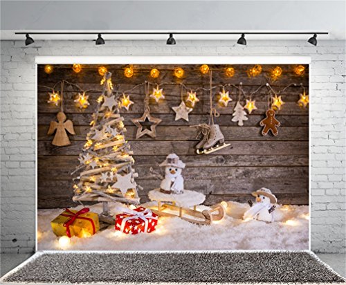 YongFoto 2,2x1,5m Fondo de Fotografia Árbol Navidad Regalos Trineo Muñeco Nieve Luces Brillantes RIC Tablón Madera Pesada Nieve Navidad Telón de Fondo Fiesta Niños Boby Estudio Fotográfico Accesorios