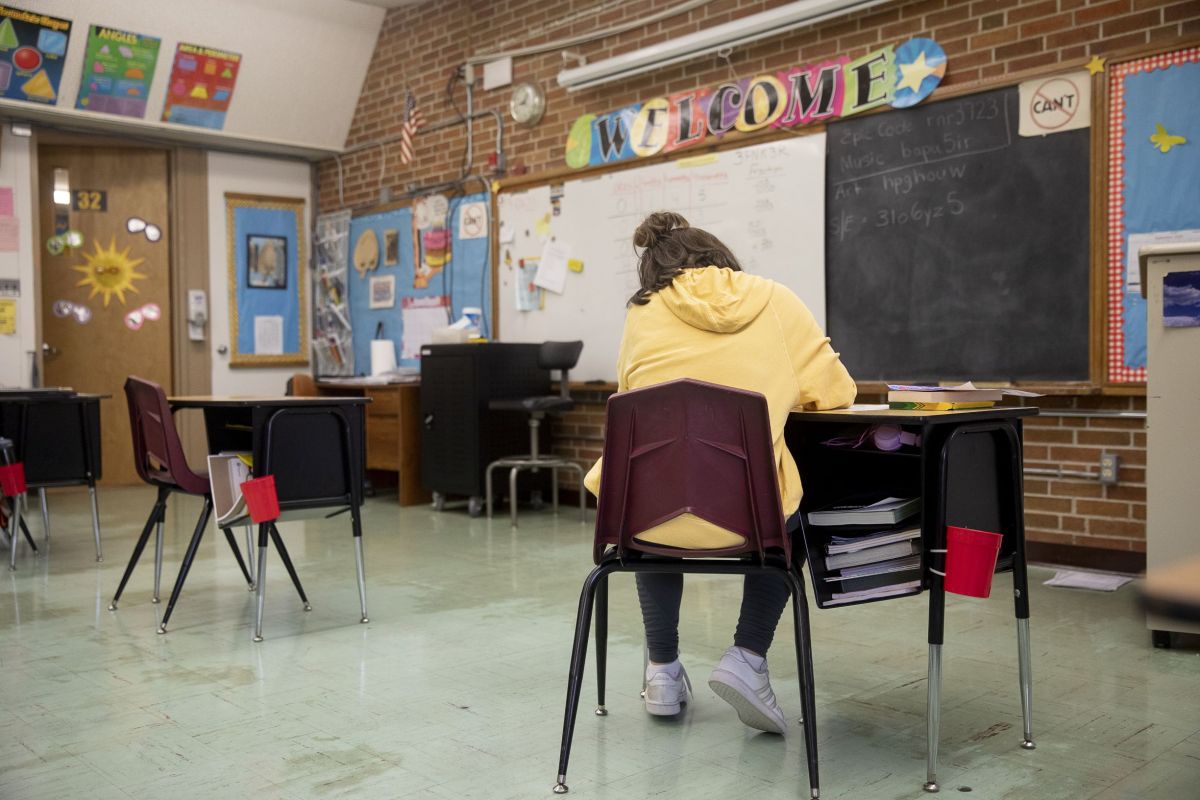 Los CDC publican nuevas directrices para la reapertura segura de las escuelas
