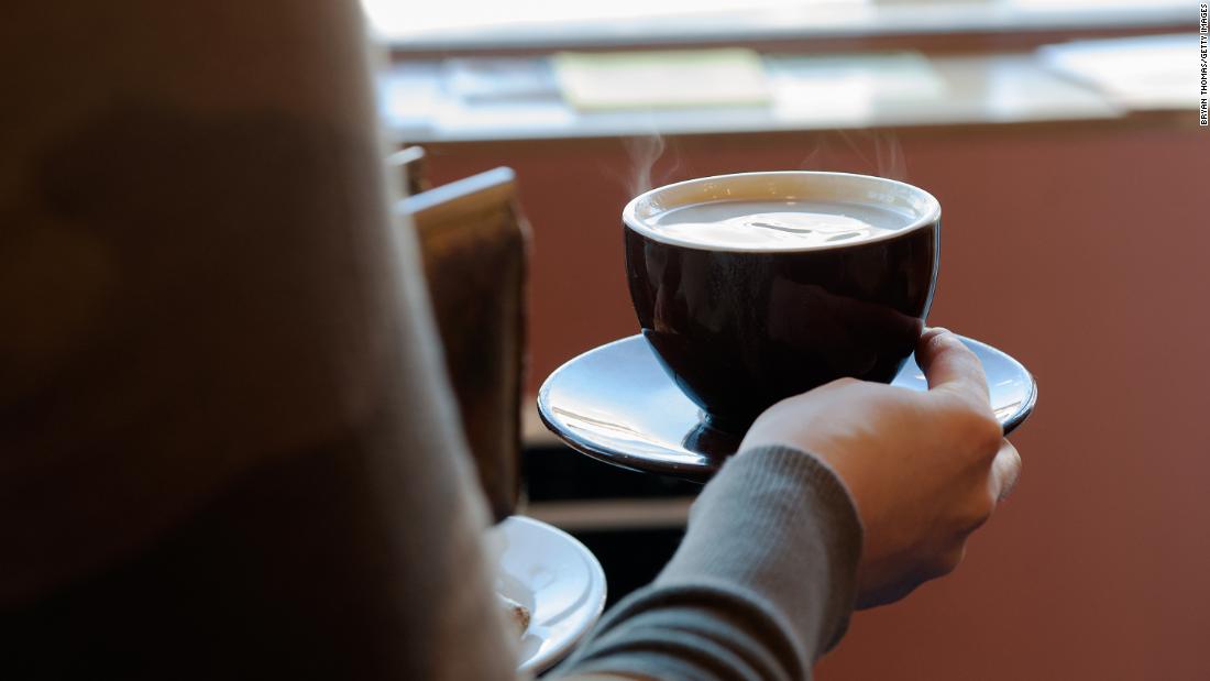 Cuándo dejar de tomar cafeína para dormir bien