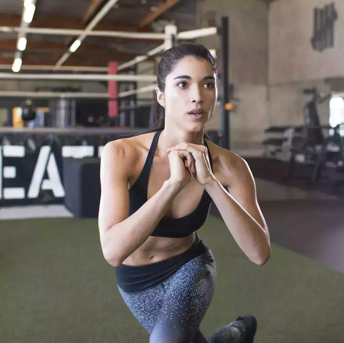 Los mejores ejercicios para el interior de los muslos de las mujeres, segĂșn los expertos en fitness