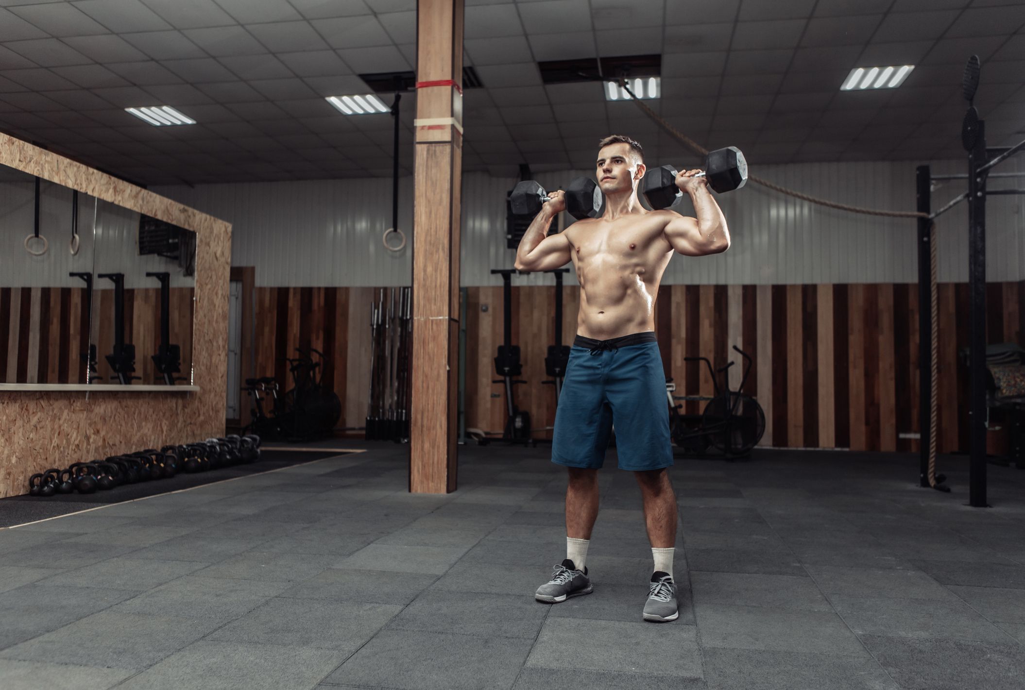 Afronta el WOD 'DT' de CrossFit Hero para quemar todo el cuerpo