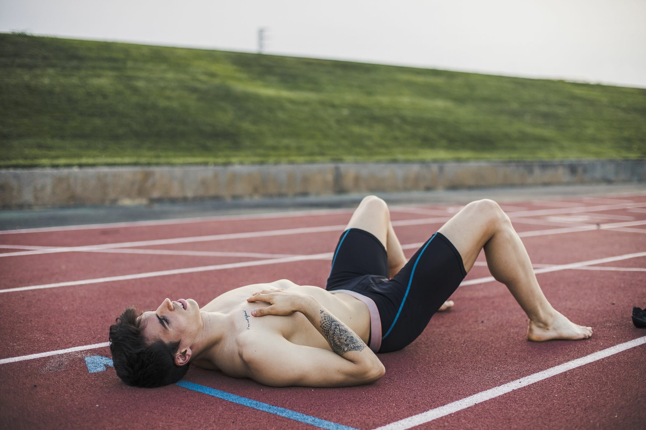 Este entrenamiento inspirado en el OCR elimina la grasa y aumenta el tamaño del pecho