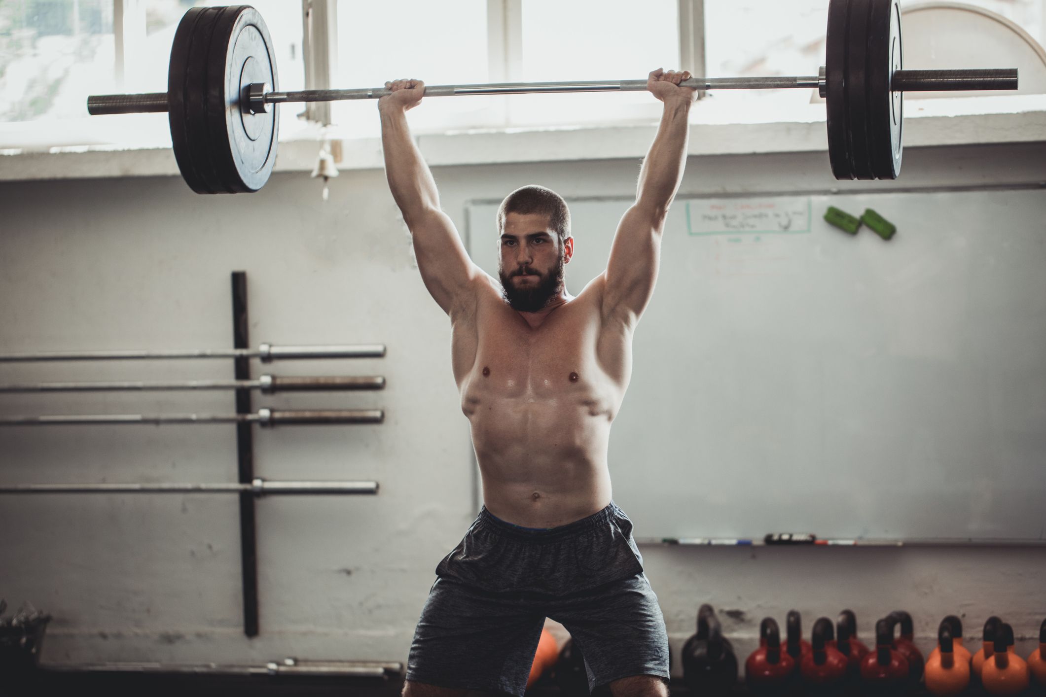Nuestro entrenamiento de dos partes aumenta la fuerza y el tamaño por partida doble